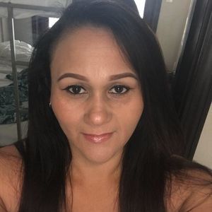 Meet your Posher, Estela